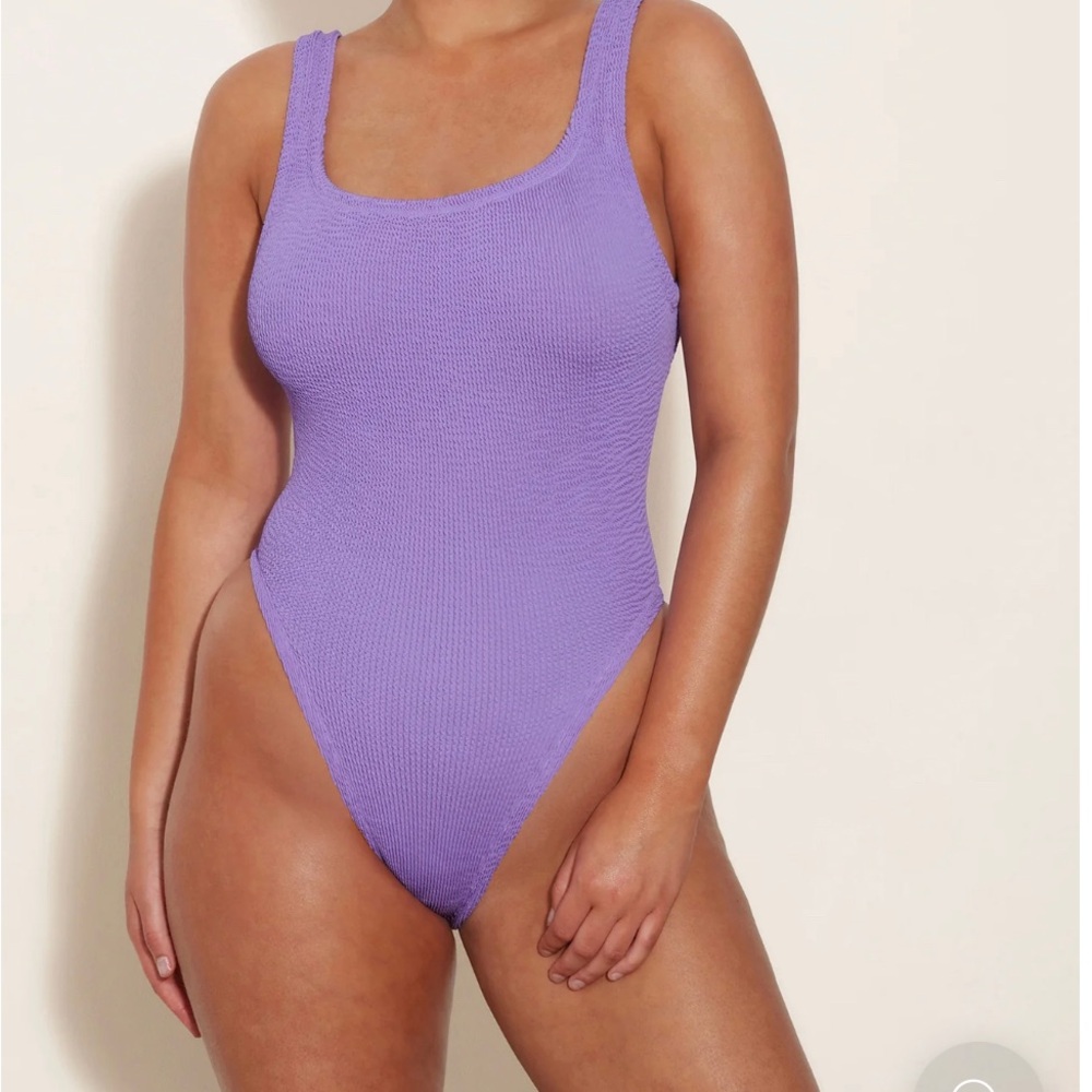 Hunza G One Piece Swimsuit 🦄